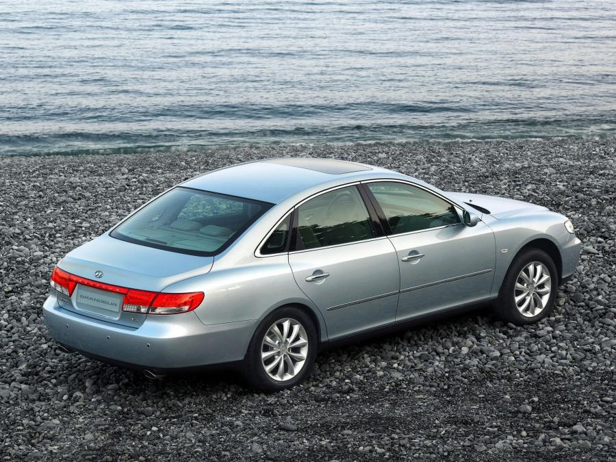  Hyundai Grandeur V6 2005 года  (фото 8 из 41)